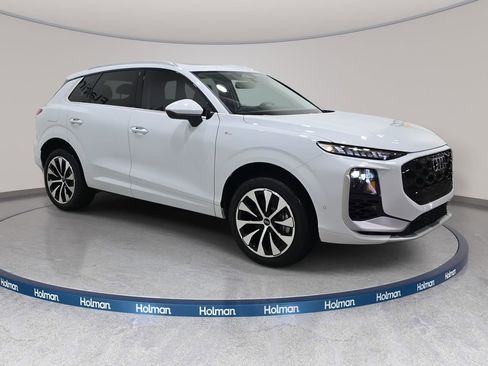 New 2026 Audi Q3 quattro 2.0T image 4