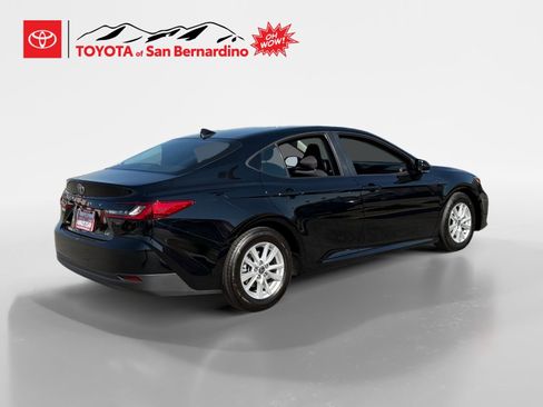 Certified 2025 Toyota Camry LE image 5