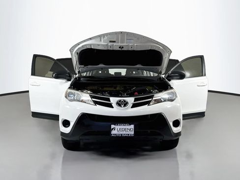 Used 2015 Toyota RAV4 LE FWD image 18