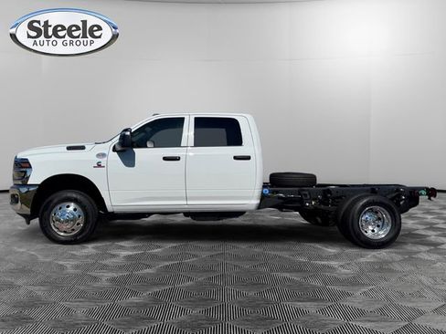 New 2026 RAM 3500 Tradesman w/ Chrome Appearance Group image 2