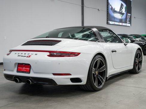 Used 2019 Porsche 911 Targa 4S AWD/4WD image 47