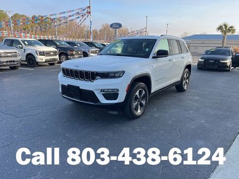 Used 2023 Jeep Grand Cherokee 4WD 4xe w/ Luxury Tech Group II image 36