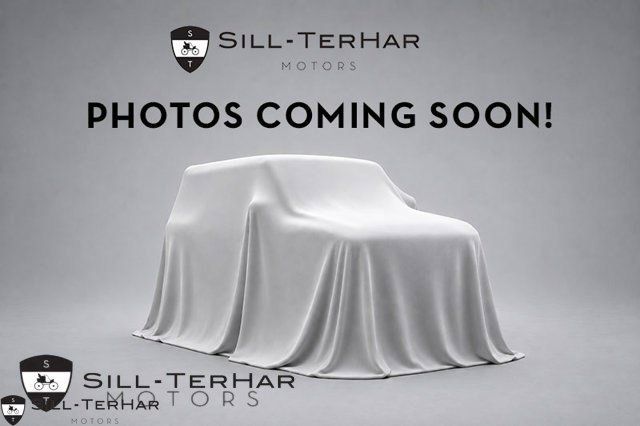 Used 2023 Volvo XC40 B5 Ultimate w/ Climate Package AWD/4WD image 1