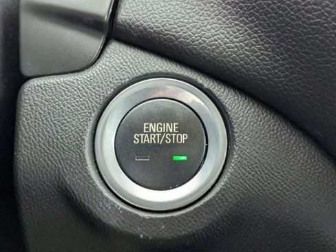 Used 2018 Chevrolet Equinox LT image 26