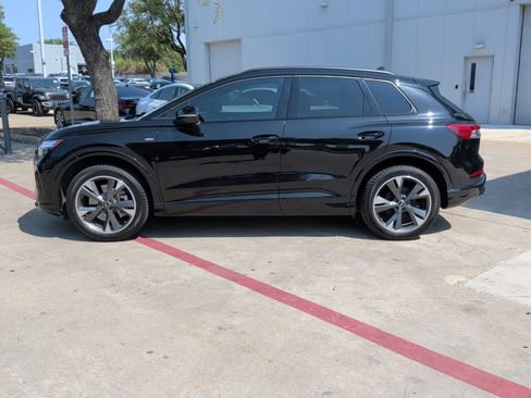 Certified 2023 Audi Q4 e-tron Premium Plus w/ Premium Plus AWD/4WD image 7