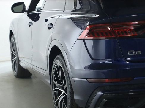 Used 2020 Audi Q8 Premium Plus image 44