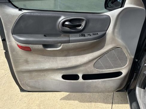 Used 2003 Ford F150 XL RWD image 19