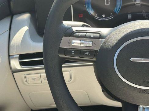 New 2025 Hyundai Tucson SEL image 24