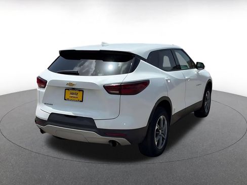 Used 2025 Chevrolet Blazer LT FWD image 12