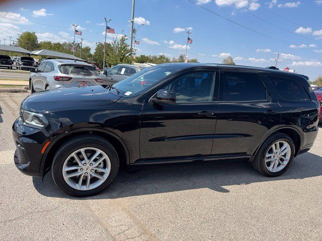 Used 2025 Dodge Durango GT AWD/4WD image 3