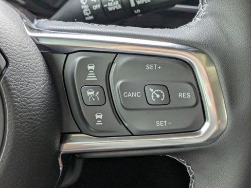 New 2026 Jeep Wrangler Unlimited Sahara AWD/4WD image 27