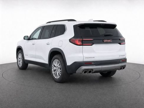 Used 2026 GMC Acadia Elevation w/ Elevation Premium Package FWD image 8