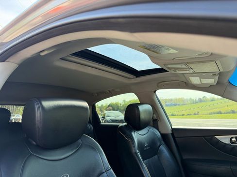 Used 2010 INFINITI FX35 AWD w/ Navigation Pkg image 25