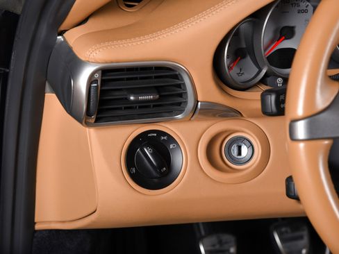 Used 2010 Porsche 911 Targa 4S image 28