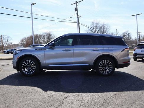 Used 2020 Lincoln Aviator Reserve w/ Equipment Group 201A image 4