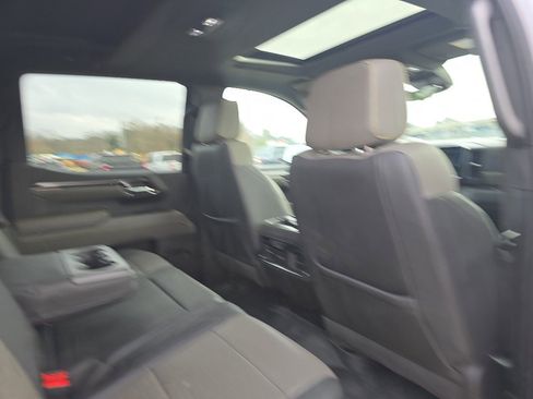 Used 2023 Chevrolet Silverado 1500 ZR2 w/ Technology Package image 16