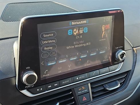 Used 2024 Nissan Altima 2.5 SV image 13