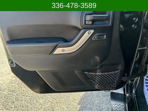 Used 2014 Jeep Wrangler Unlimited Sport image 10