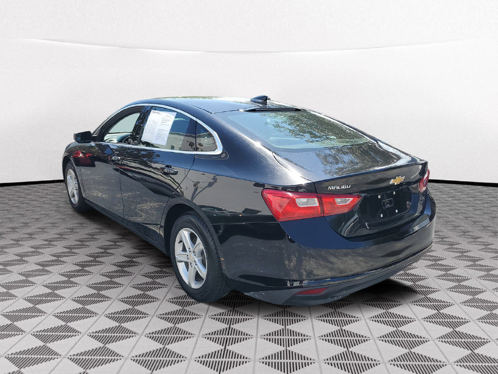 Used 2022 Chevrolet Malibu LS FWD image 4
