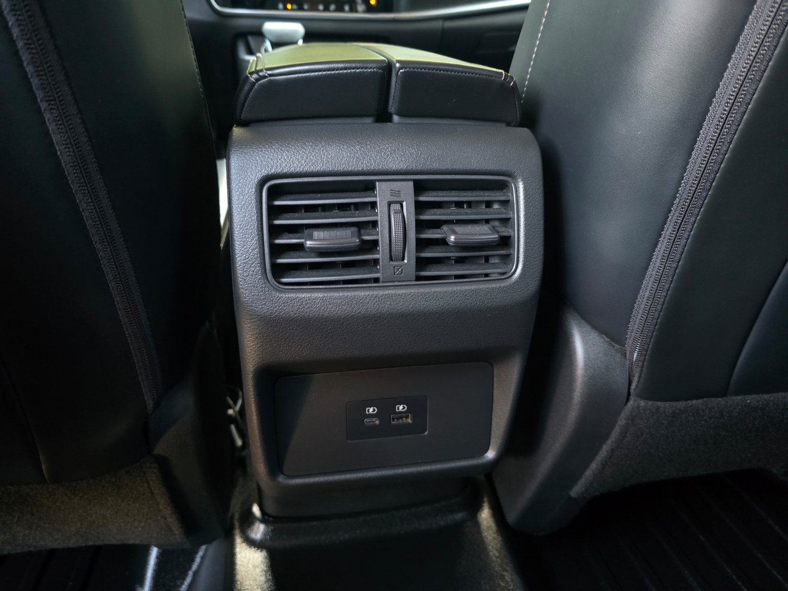 Used 2023 Nissan Rogue SV w/ SV Premium Package AWD/4WD image 24