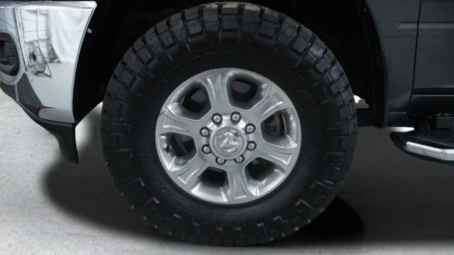 Used 2024 RAM 2500 Big Horn AWD/4WD image 9