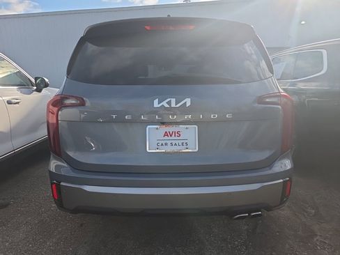 Used 2025 Kia Telluride S image 9