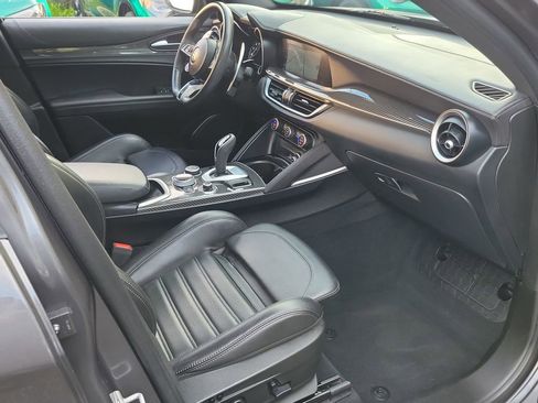 Used 2022 Alfa Romeo Stelvio Quadrifoglio w/ Active Assist Plus Package AWD/4WD image 16