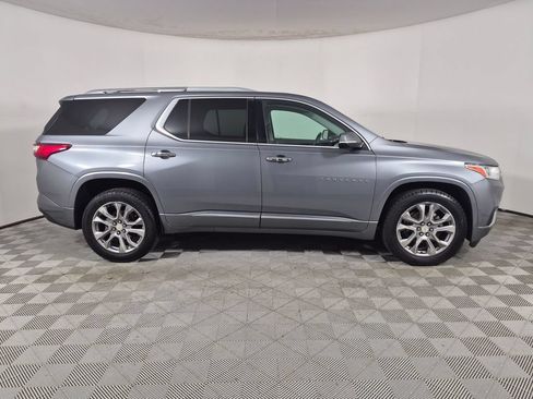 Used 2018 Chevrolet Traverse Premier AWD/4WD image 2