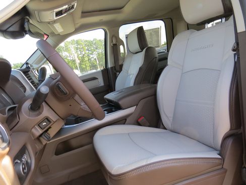 New 2025 RAM 2500 Laramie image 21