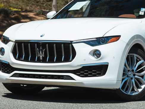 Used 2022 Maserati Levante GT image 2