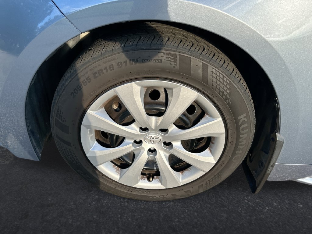 Used 2024 Toyota Corolla LE FWD image 10