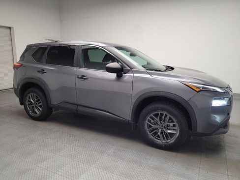 Used 2023 Nissan Rogue S AWD/4WD image 11