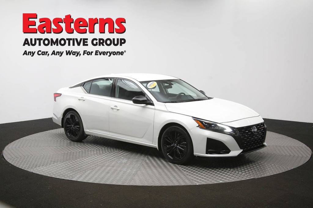 Used 2023 Nissan Altima 2.5 SR FWD image 50