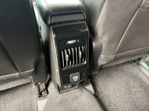 Used 2025 Jeep Compass Limited image 23