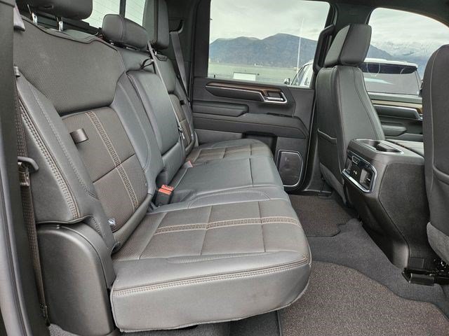 Used 2024 Chevrolet Silverado 2500 High Country w/ High Country Premium Package AWD/4WD image 32