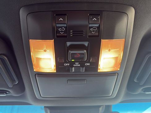 Used 2023 Lexus GX 460 Premium image 20