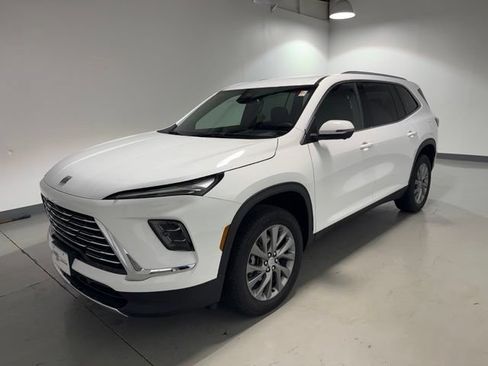 Used 2026 Buick Enclave Preferred FWD image 3