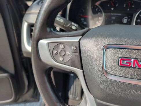 Used 2021 GMC Terrain SLE FWD image 19