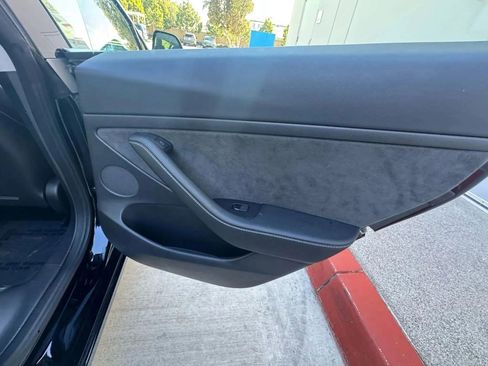 Used 2023 Tesla Model 3 Standard Range image 24