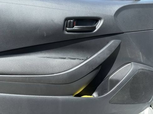 Used 2025 Toyota Corolla LE FWD image 24