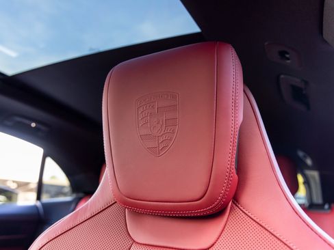 Certified 2024 Porsche Macan 4 Electric image 26