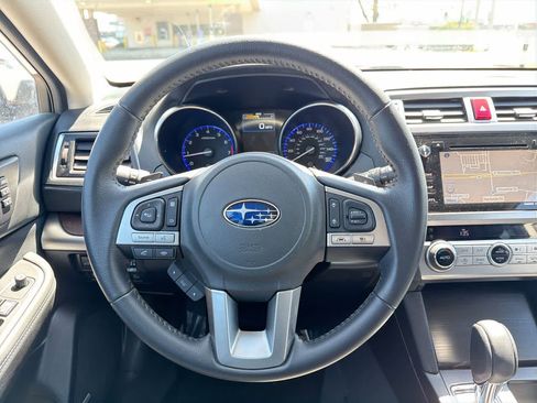 Used 2017 Subaru Outback 3.6R Limited image 28