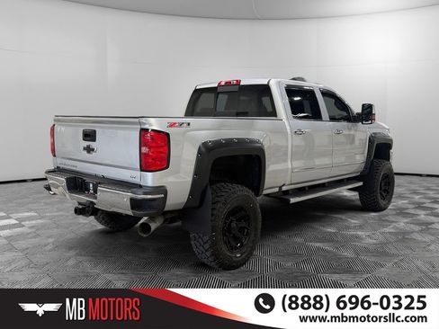 Used 2016 Chevrolet Silverado 2500 LTZ w/ LTZ Plus Package image 3