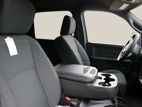 New 2026 RAM 2500 Warlock AWD/4WD image 19