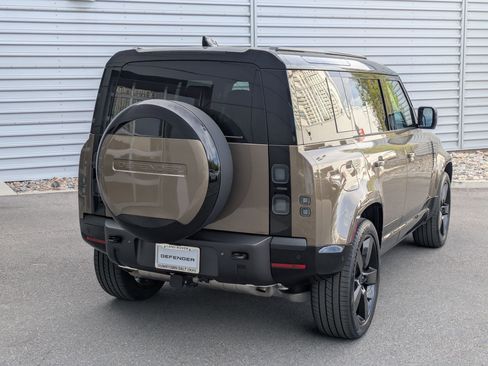 New 2026 Land Rover Defender 110 X-Dynamic SE AWD/4WD image 5