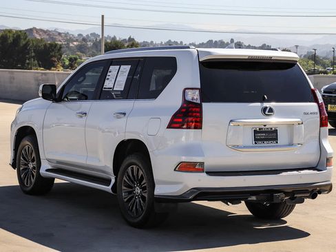 Certified 2021 Lexus GX 460 Premium w/ Accessory Package AWD/4WD image 2