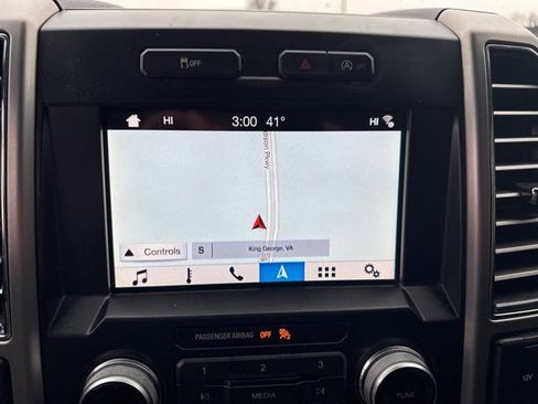 Used 2019 Ford F150 Platinum image 26