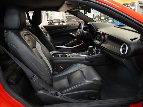 Used 2017 Chevrolet Camaro SS image 26