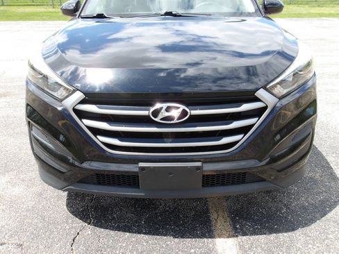 Used 2017 Hyundai Tucson SE FWD image 28