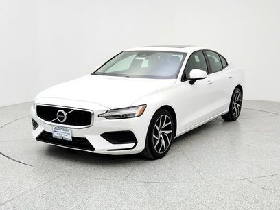 Used 2019 Volvo S60 T6 Momentum w/ Multimedia Package